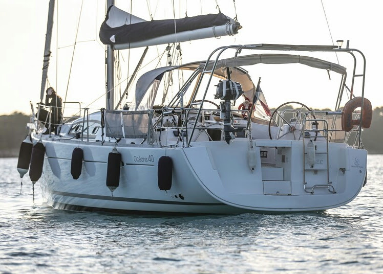 Balade en voilier à la journée sur la côte d'Azur