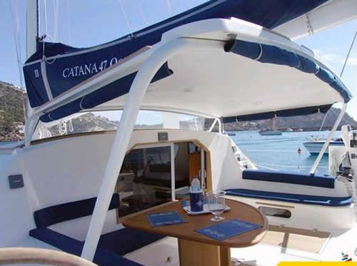 Croisière en catamaran avec skipper en méditerranée au départ des Alpes maritimes