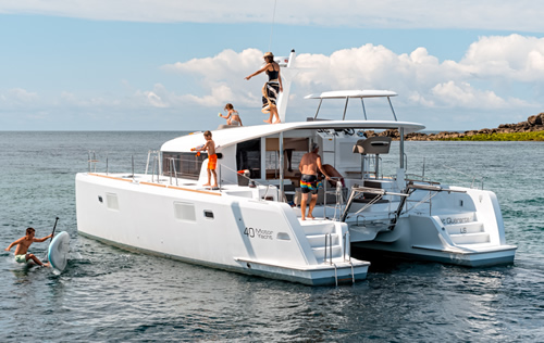 balade en mer et croisière en catamaran départ des Alpes maritimes, Antibes, Cannes et Nice