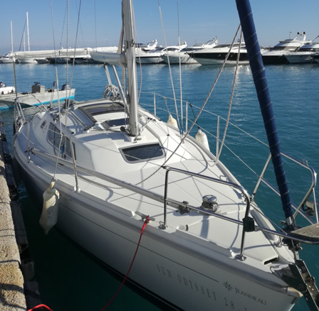 Location bateau à Nice type voilier Jeanneau Sun Odyssey 28.1 à la semaine à prix bas
