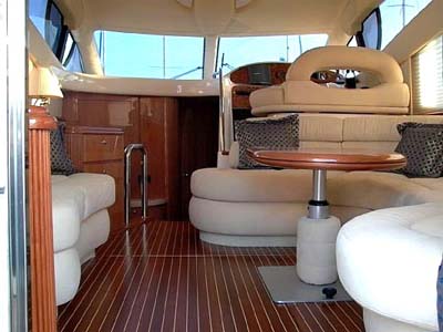 Location bateau Azimut 42 avec skipper au départ de Saint-Laurent-du-var, Nice et Cannes Alpes maritimes